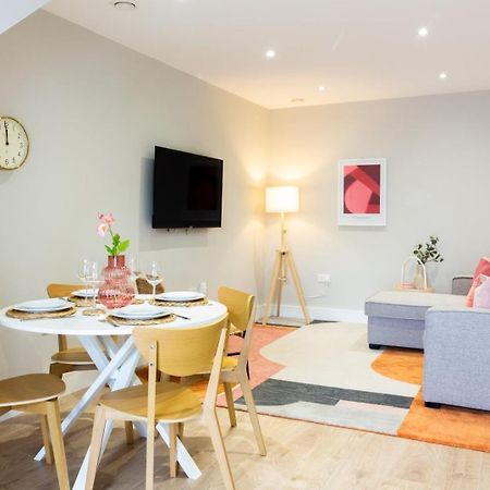 Guestready - Encantando O Apartamento 2Br No Newmarket Hall Дъблин Екстериор снимка