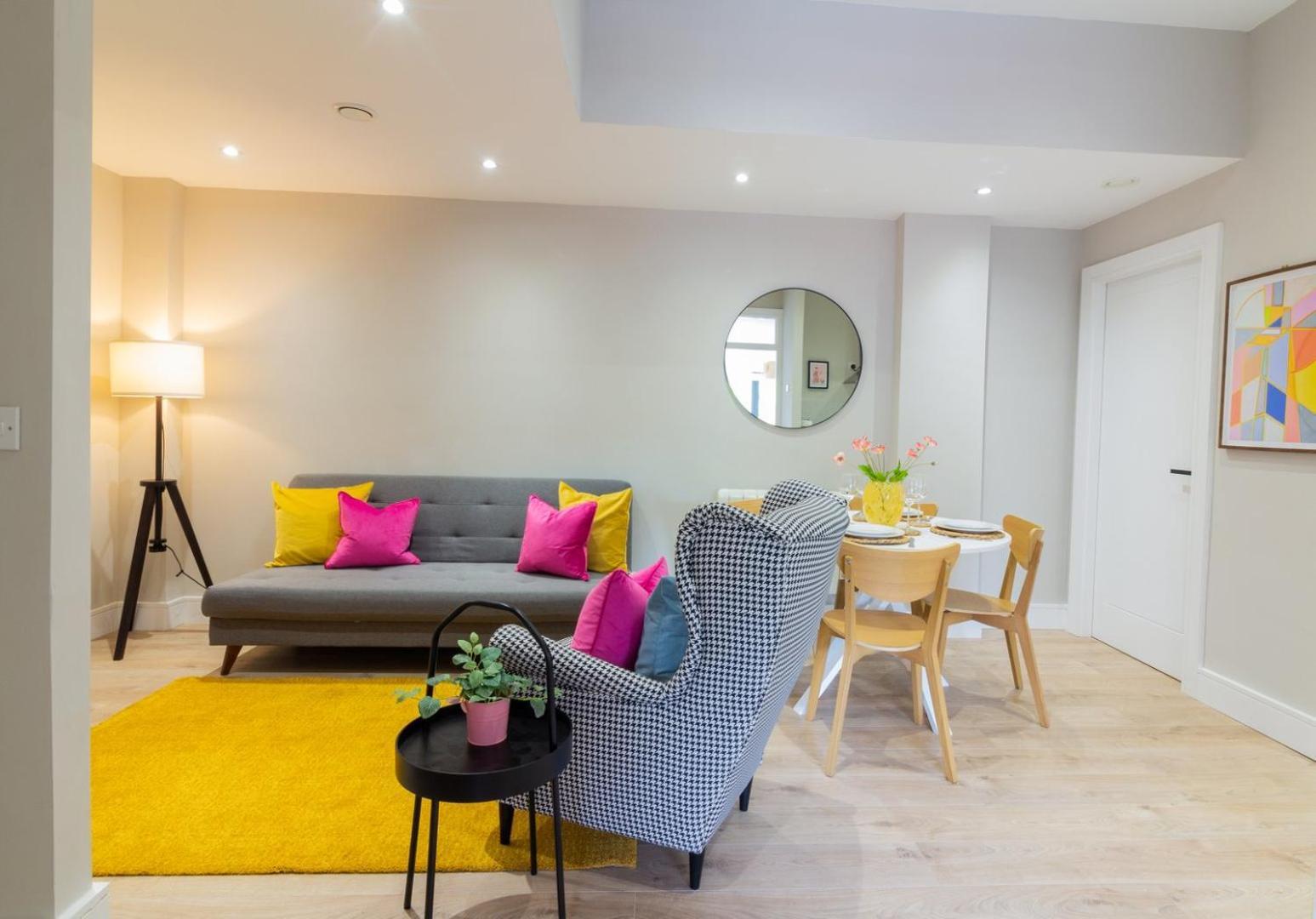 Guestready - Encantando O Apartamento 2Br No Newmarket Hall Дъблин Екстериор снимка